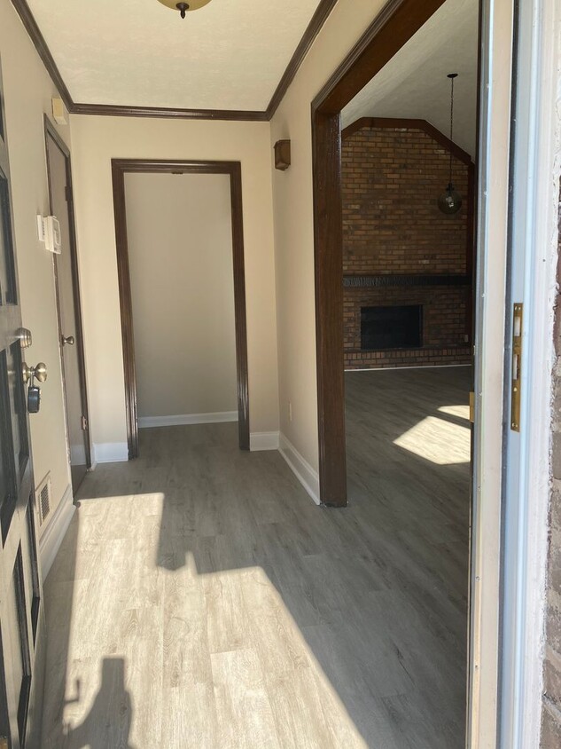 Cozy 3 Bed/2 Bath home in Decatur!! - Cozy 3 Bed/2 Bath home in Decatur!!