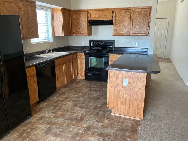 Foto del edificio - 4402 S Jasmine Ave