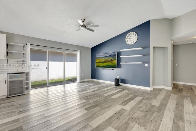 Foto del edificio - 13428 NW 5th Ct