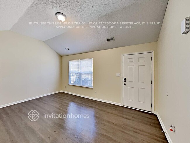 Foto del edificio - 7906 Lobilia Ln