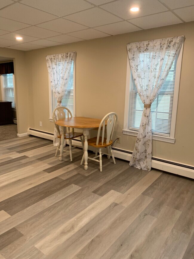 1976 Lakeview Ave Unit 3, Dracut, MA 01826 Apartments in Dracut, MA