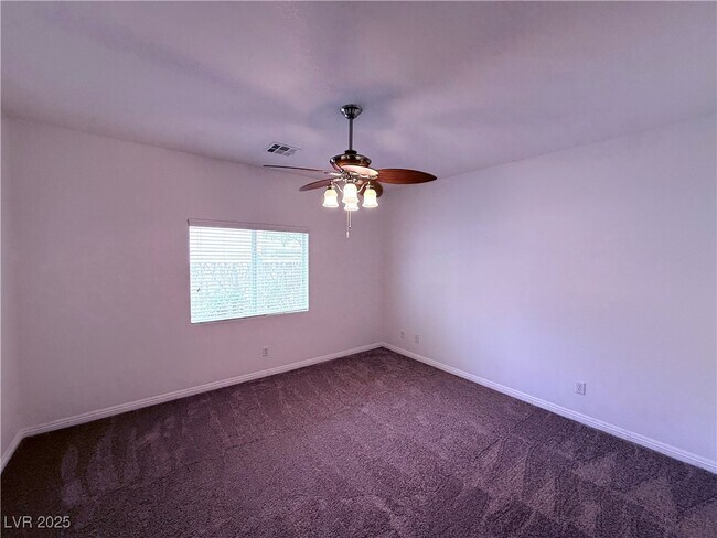 Foto del edificio - 5038 Lower Falls Ct