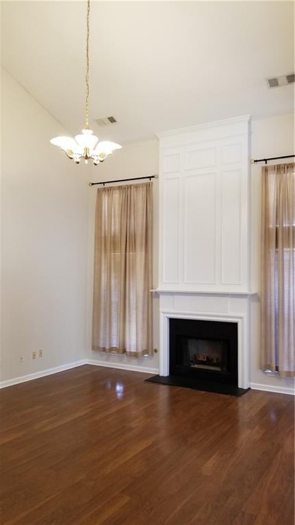 Foto del edificio - 210 Wytheford Ct