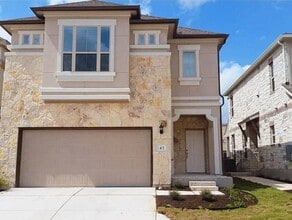 Building Photo - 2105 Town Centre Dr