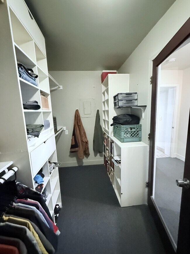 Foto del edificio - 4213 N Westview Dr
