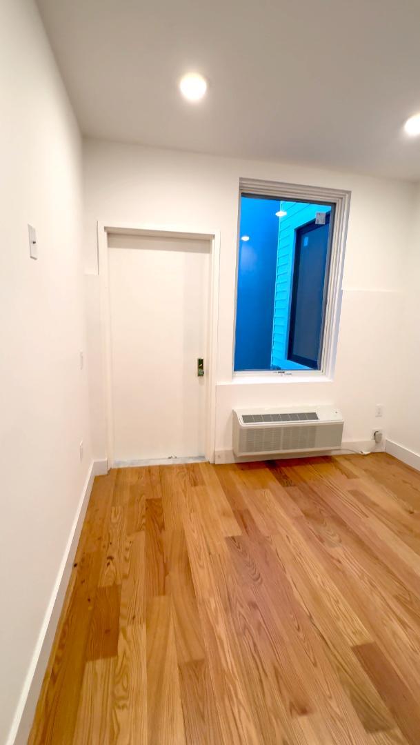 Photo - 56 Cottage St Apartment