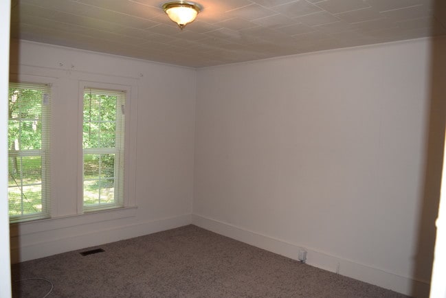 Building Photo - 701 Faucette St