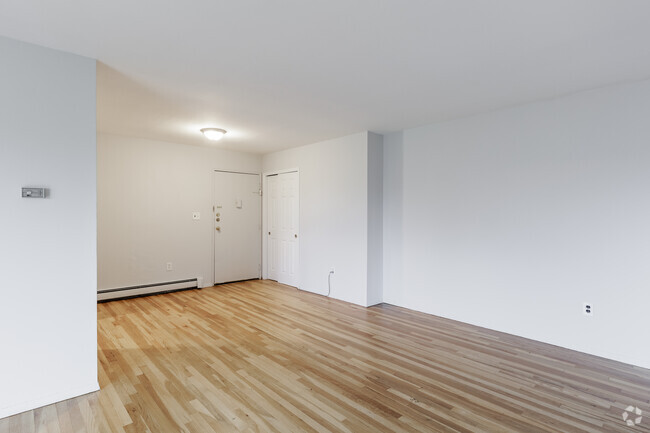 1BR 1BA - 800SF - Scott Court Apartments