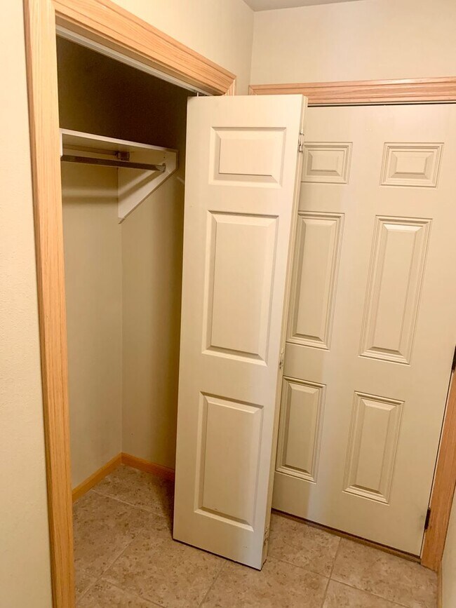 Foto del edificio - 2 Bedroom 1.5 Bathroom located in the Heights!