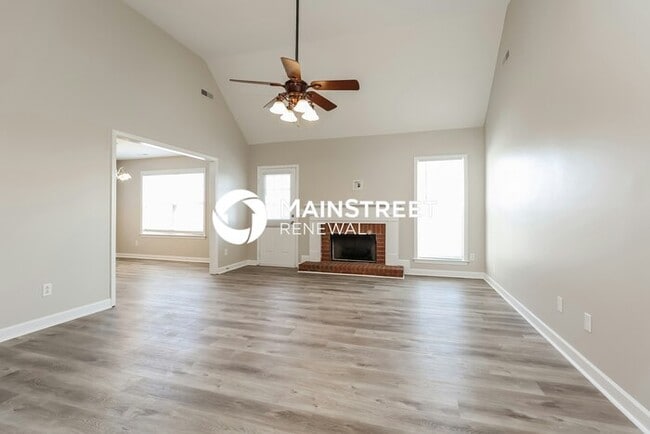 Building Photo - 3 Bedroom Pet-Friendly Home in Thompson's ...