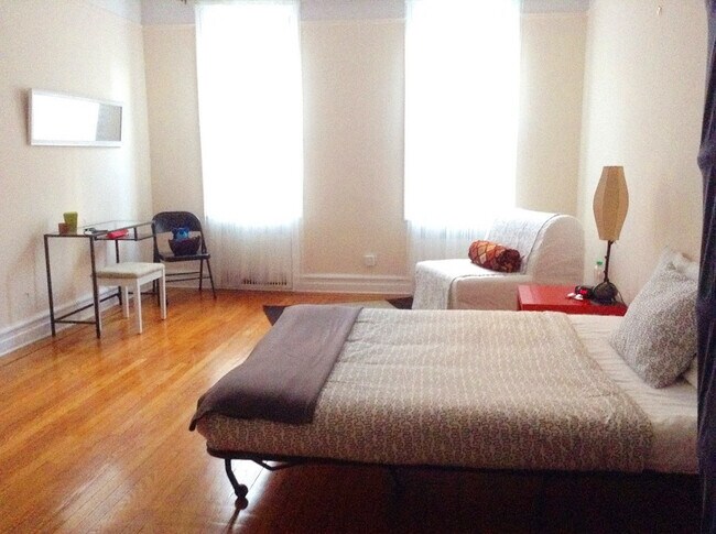 bedroom - 11021 73rd Rd