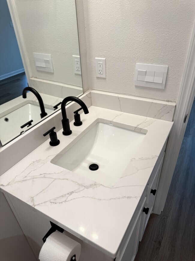 Foto del edificio - 6359 June Bug Dr