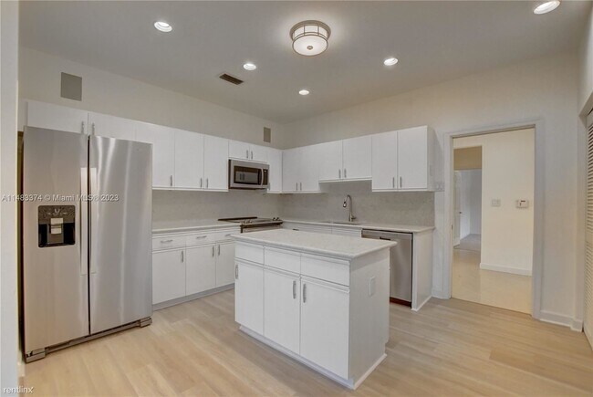 Foto del edificio - 3 br, 2 bath House - 7628 Elmridge Dr # 10-U