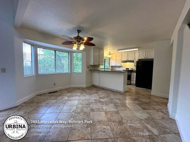 Foto del edificio - Move-In Ready! Stunning M Section Home wit...