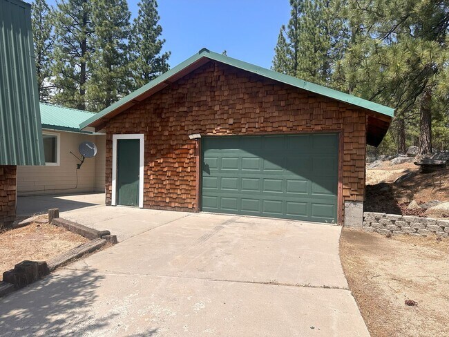Foto del edificio - Three bedroom, Three bath home in Janesville