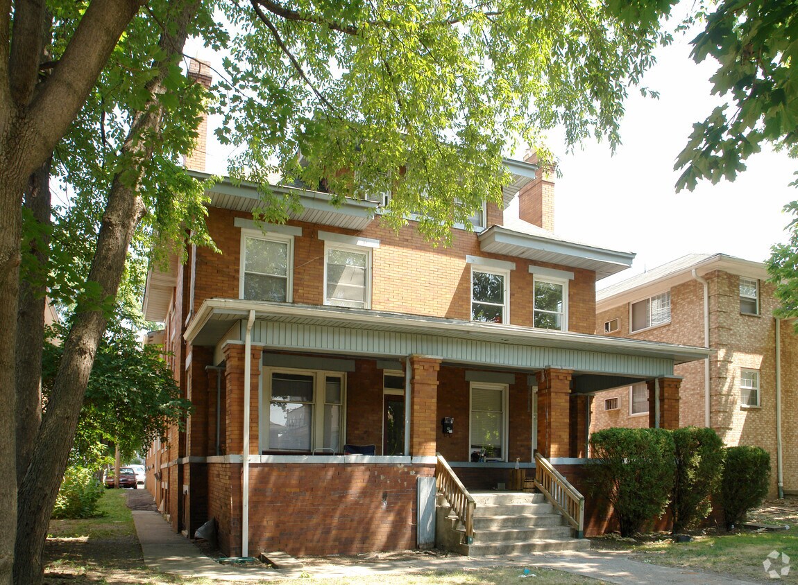 Building Photo - 114 E 13th Ave