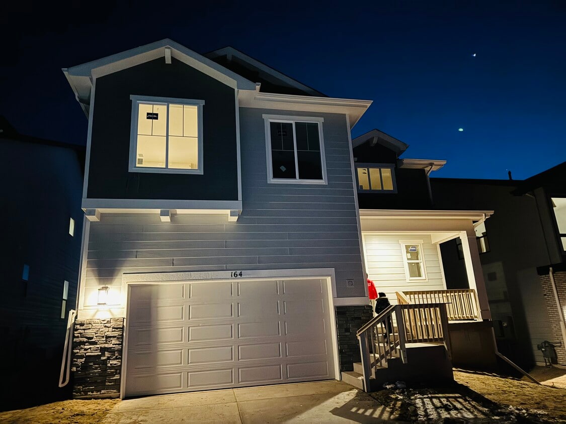 Primary Photo - 164 Welded Tuff Trl