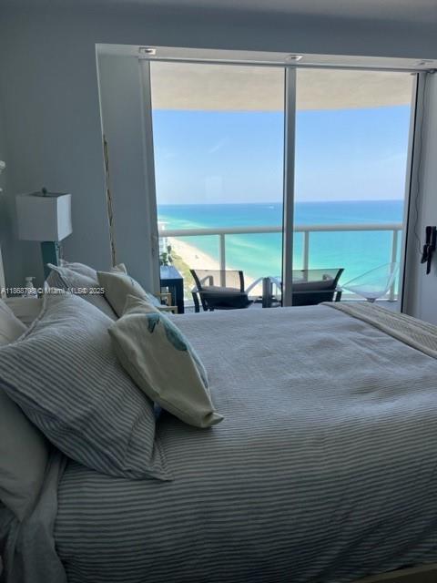 Foto del edificio - 6365 Collins Ave
