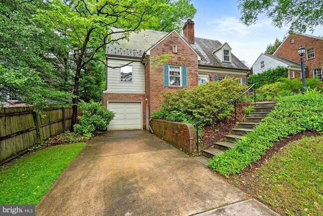 Building Photo - 5222 Duvall Dr