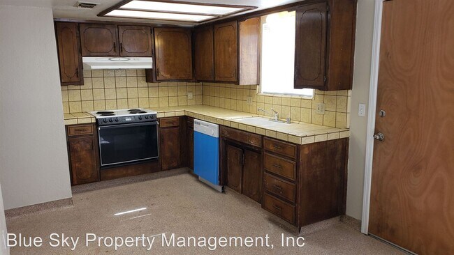 Building Photo - 445 N Murry St