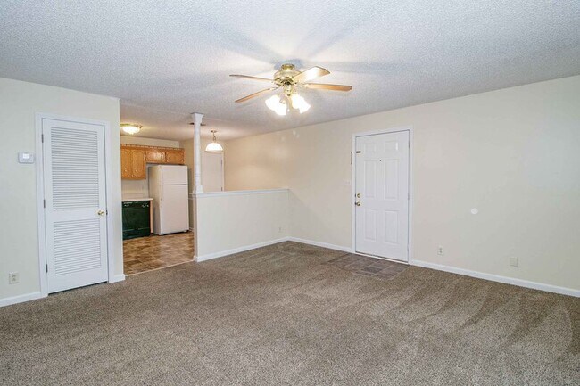 Foto del edificio - 402 E St