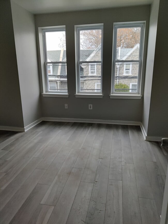 Foto del edificio - 6110 Master St