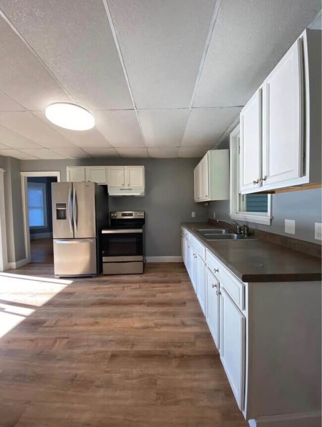 Foto del edificio - 88 Western Ave