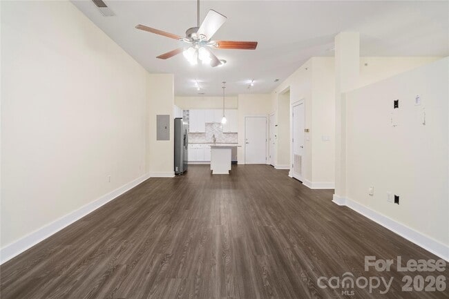 Building Photo - 716 N Davidson St