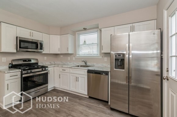 Foto del edificio - NOW AVAILABLE!  - 402 TAFT PL, EDGEWATER P...