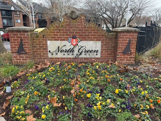 Foto del edificio - Prime Location- Two Bedroom Condo