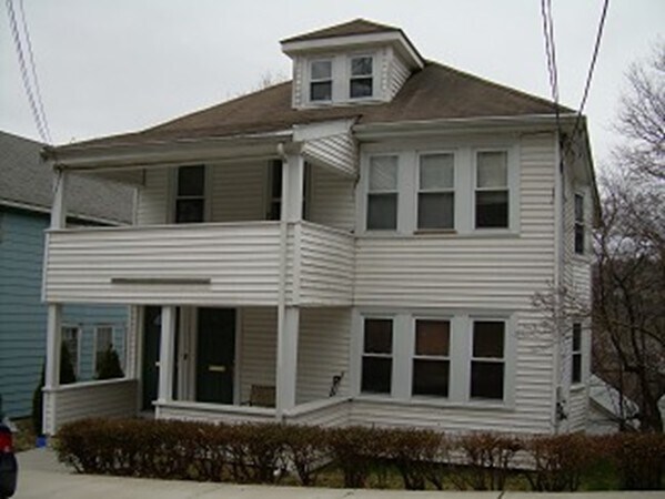 Foto del edificio - 38 Larch St