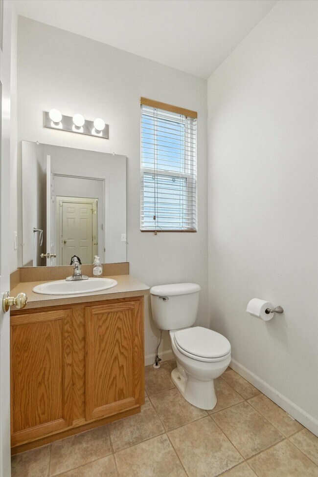 Building Photo - 1738 Weeping Willow Ct