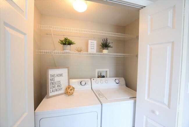 Foto del edificio - 3624 N Goldenrod Rd