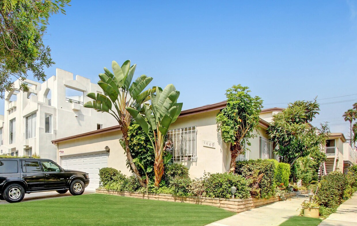 Primary Photo - 1449 Princeton St in Santa Monica