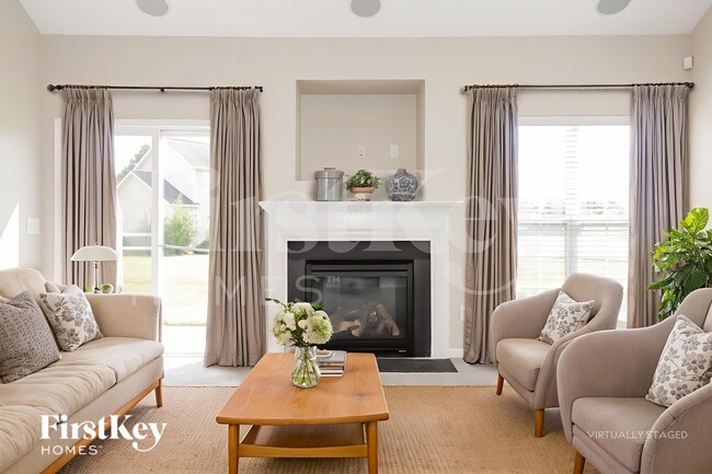 Building Photo - 6806 Championship Dr