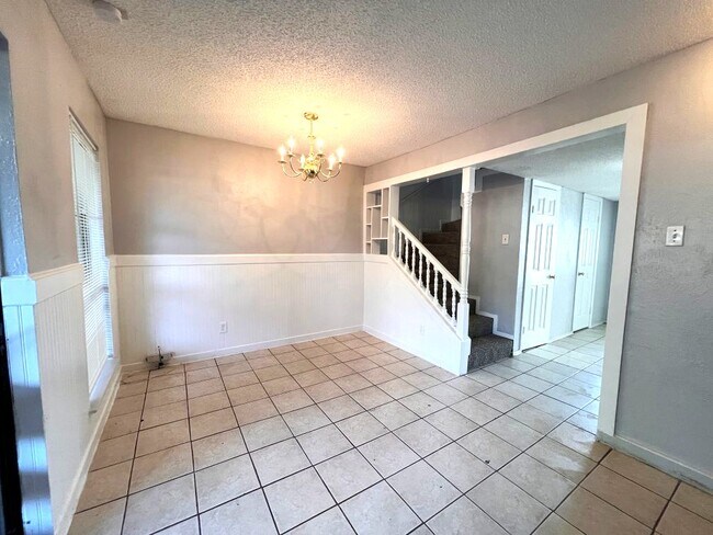 Foto del edificio - 324 Arborview Dr