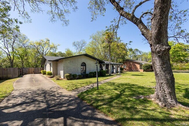 Foto del edificio - 3160 Covered Bridge Dr