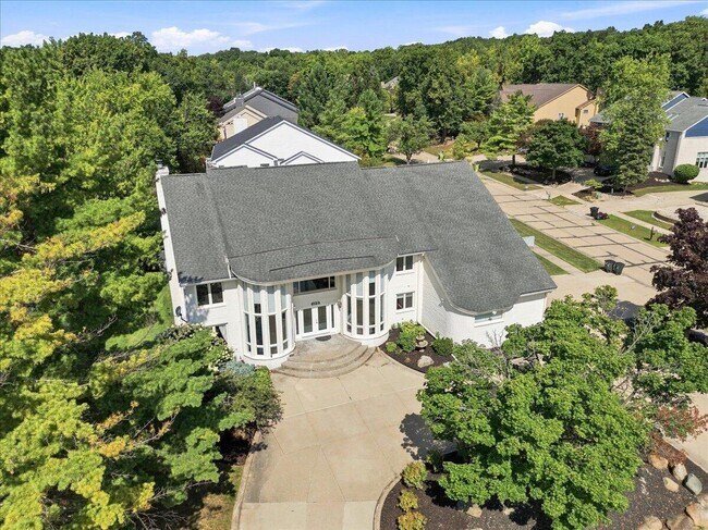 Foto del edificio - 6122 Trailwood Ln