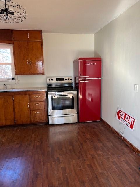 Foto del edificio - 1805 Central Ave