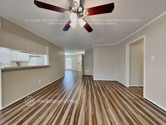 Foto del edificio - 8322 Autumn Willow Dr