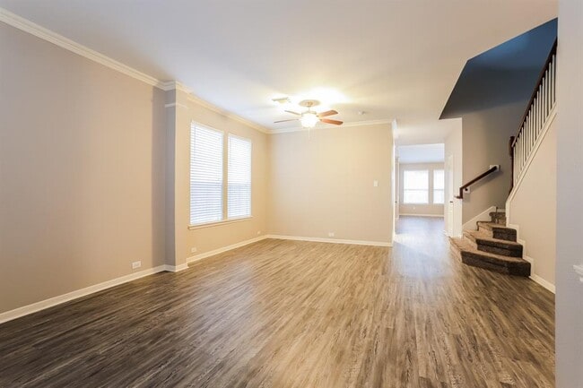Building Photo - 15118 Sierra Ridge Dr