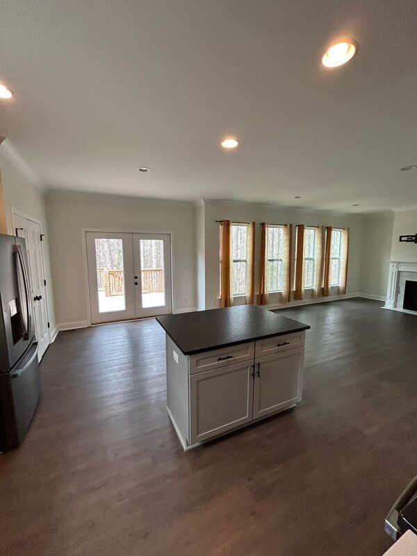 Foto del edificio - 572 Fieldstone Dr