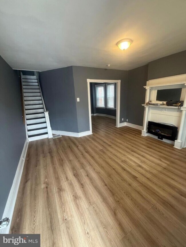 Building Photo - Newly Renovated 3 Bed, 1 bath for rent