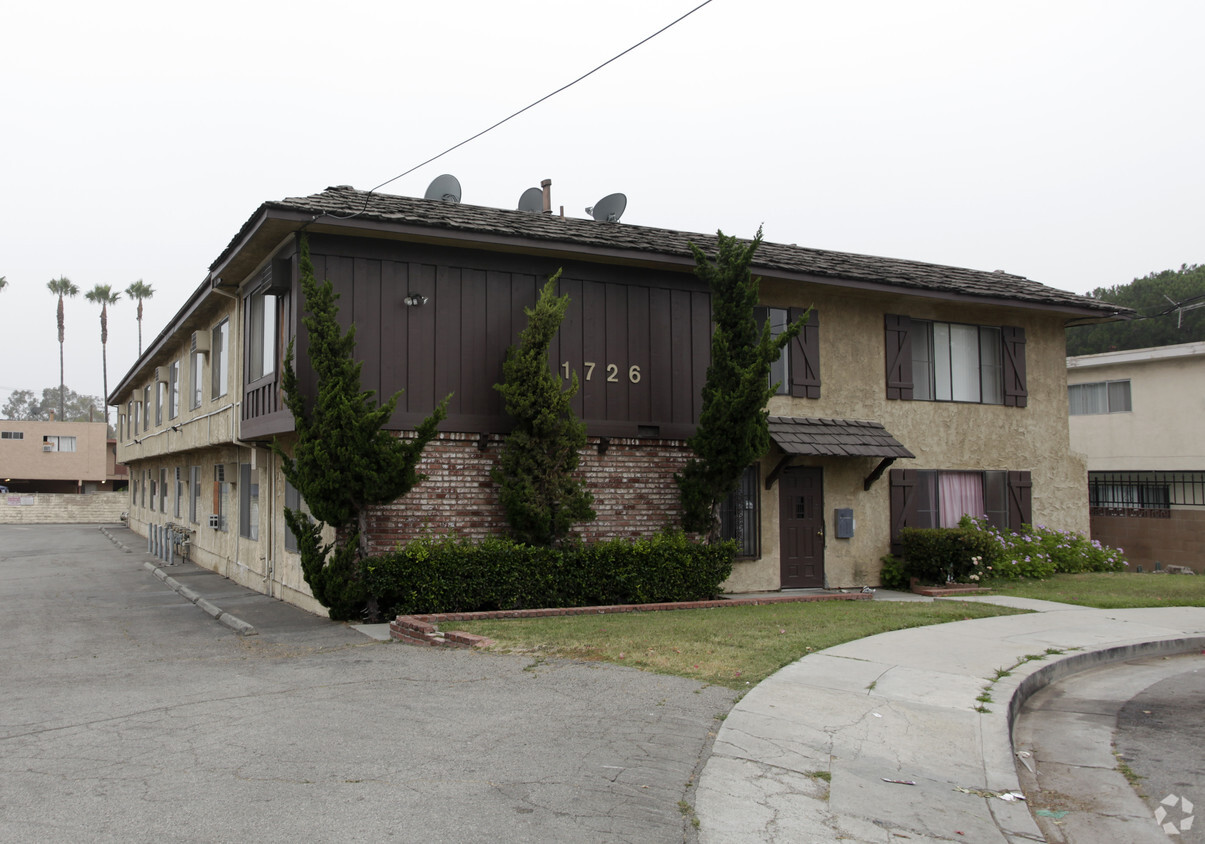 11726 Lemay St - Lemay Apartments