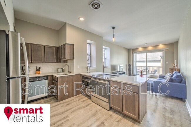 Foto del edificio - 3627 McRee Ave