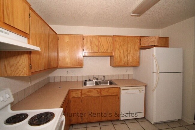 Foto del edificio - 4301 Thunder Creek Dr