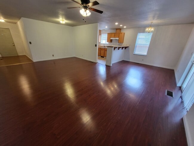 Building Photo - 30 Duffy Ct