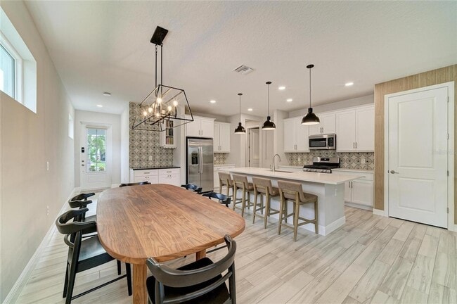 Building Photo - 1079 Waterline Ct