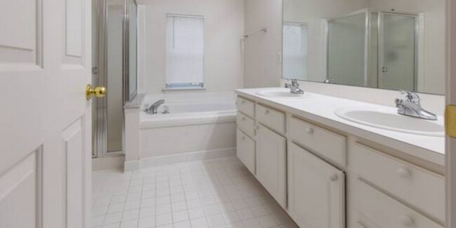 Building Photo - 1848 Wentworth Ct