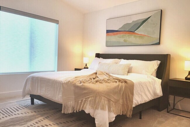 Building Photo - Modern Living in PHX | Heated Pool | Arizo...